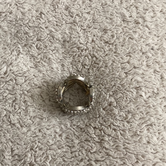 Ring - Picture 3 of 3